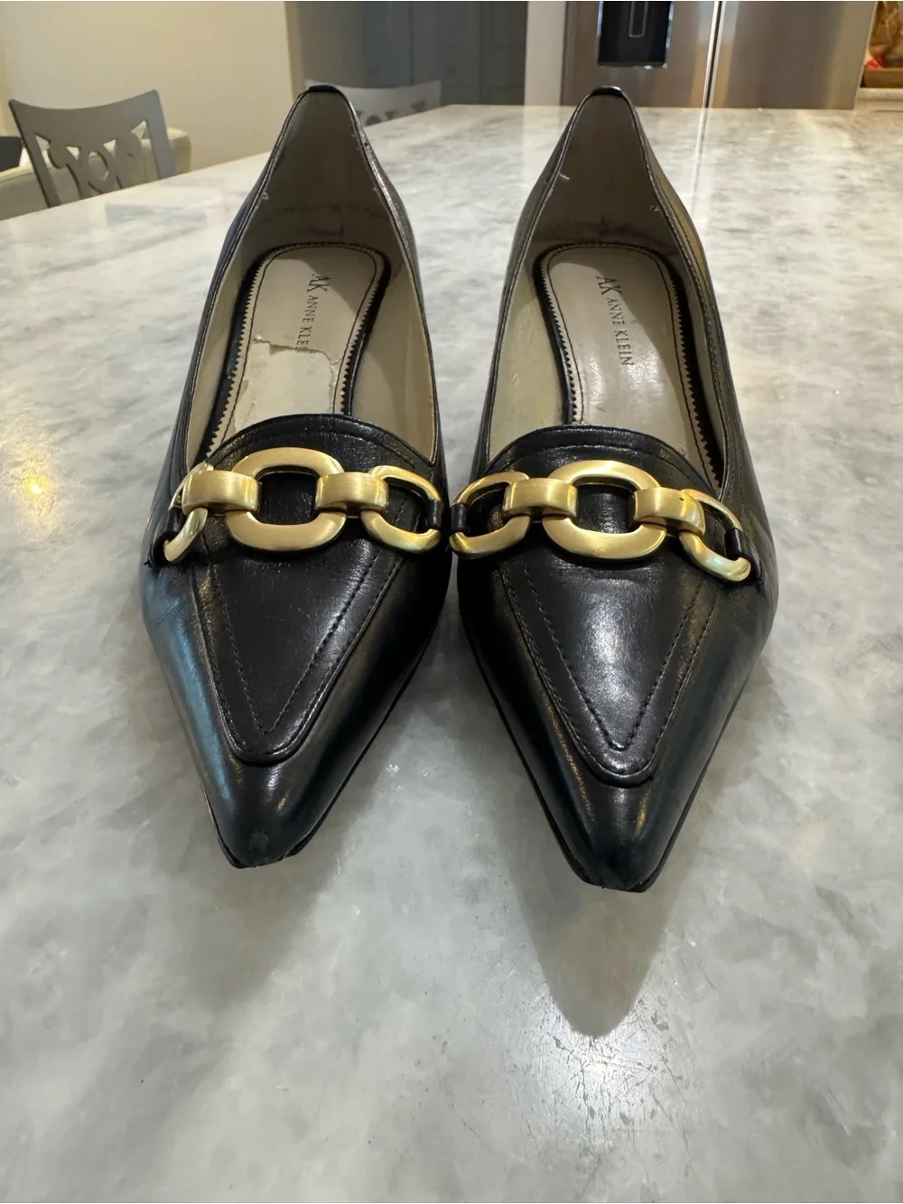 Anne Klein Black Pointed Kitten Heel Pumps with Gold Chain